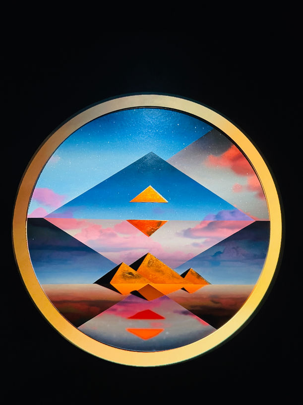 Golden Resonance (2023)
Oil paint & Light art installation
47" diameter
Austin