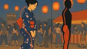 浴衣を着る女性