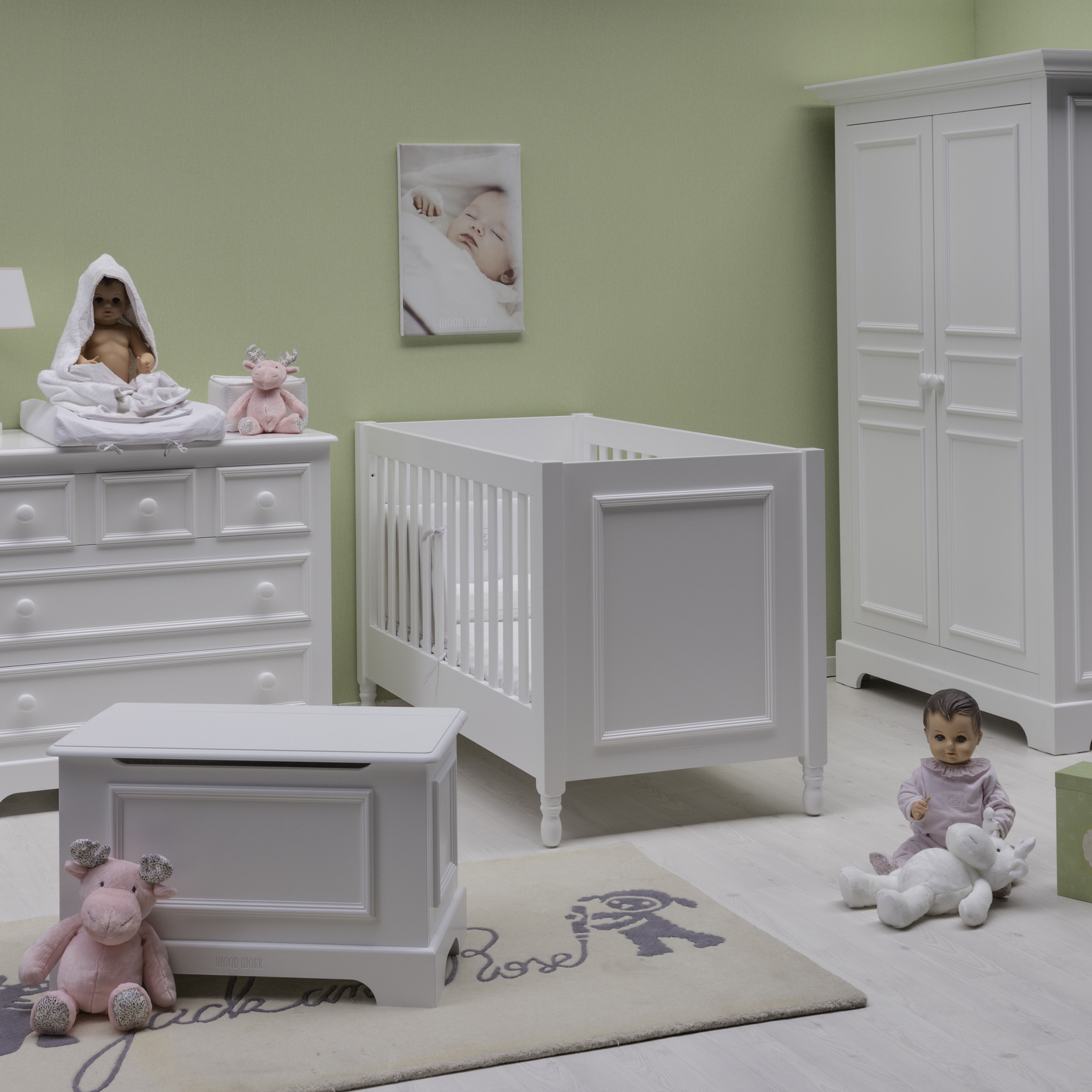 Wardrobe Bobby White