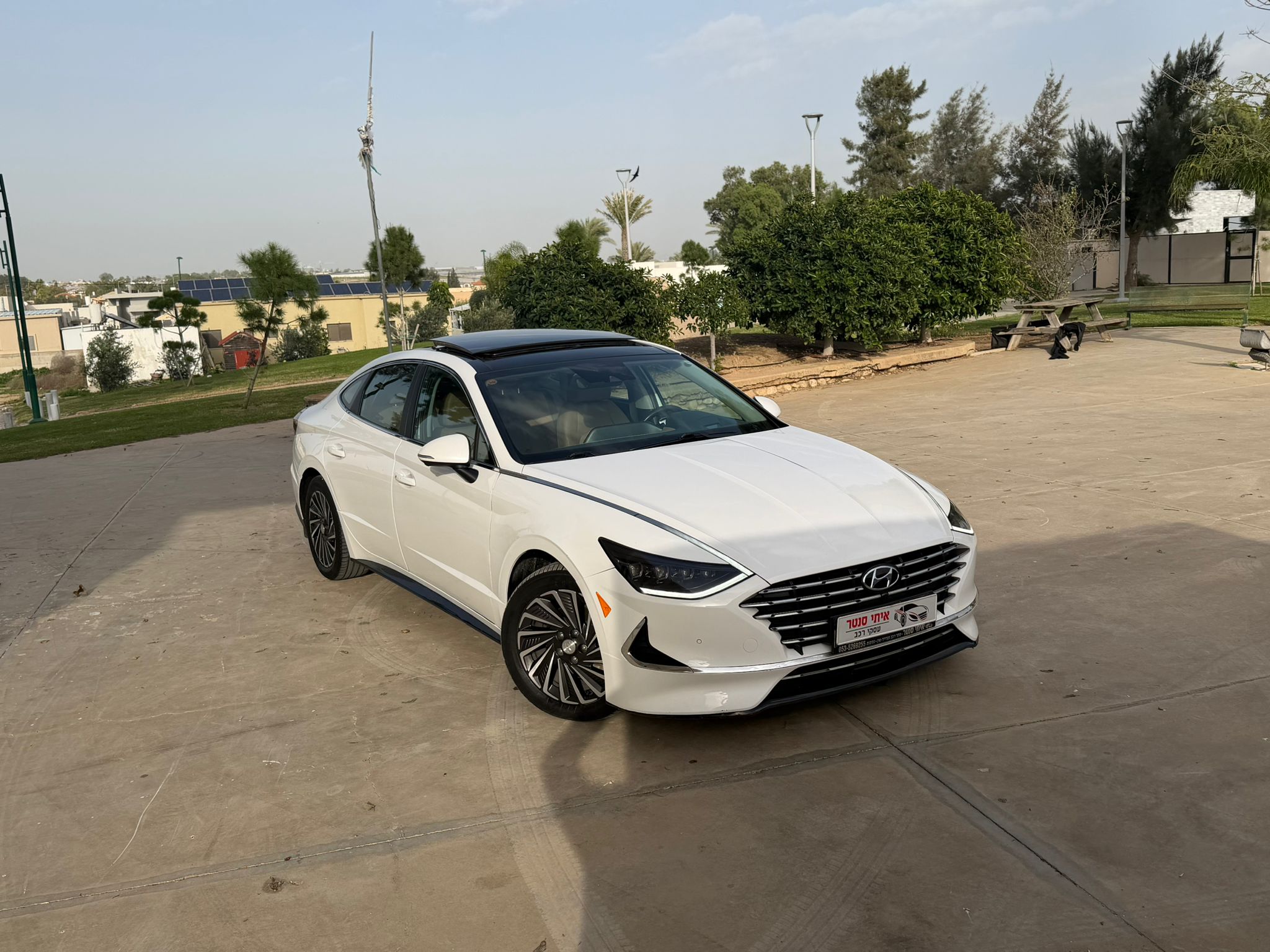 תמונות רכב יונדאי SONATA HYBRID