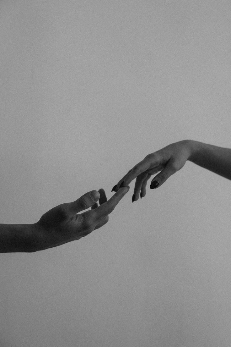 My🖤  #love #aesthetic #hands #идеидляфото.jpeg