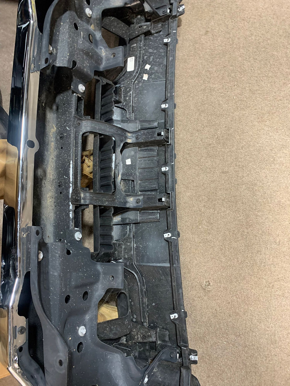 Thumbnail: Gmc sierra 2500hd 3500hd 2020-23 chrome front bumper assembly No park sensor