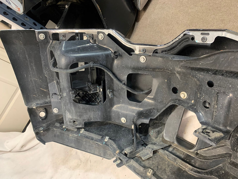 Thumbnail: 2020-23 GMC Sierra HD front bumper oem with fog NO Park Assist