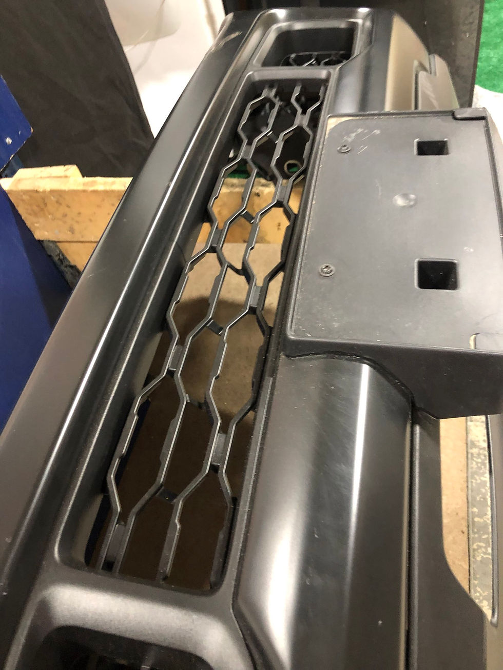 Thumbnail: 2019-24 Ram flat Black painted 2500hd 3500hd front bumper OEM