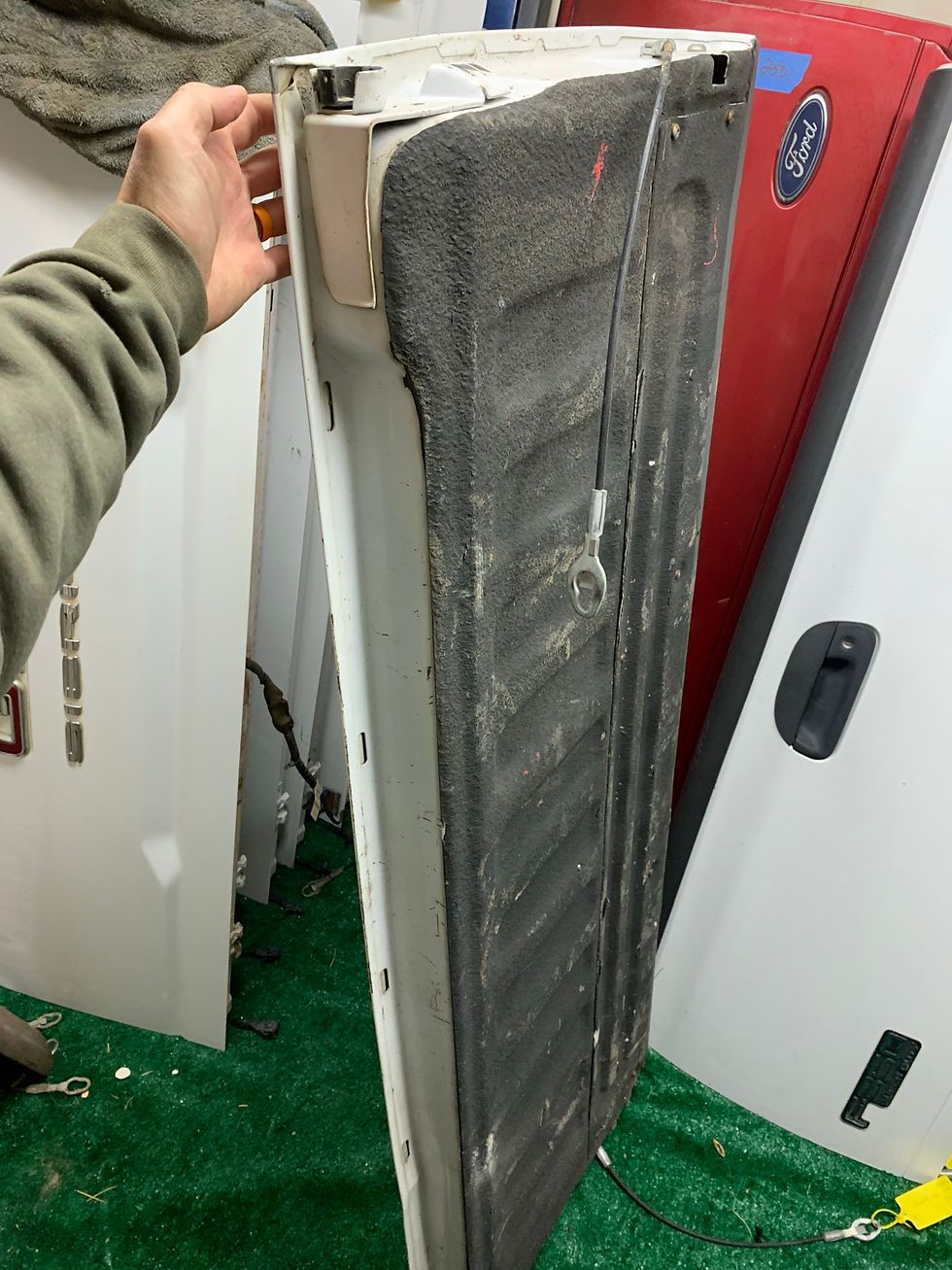 Thumbnail: Oxford white 1999 to 2007 OEM tailgate ford f250 f350