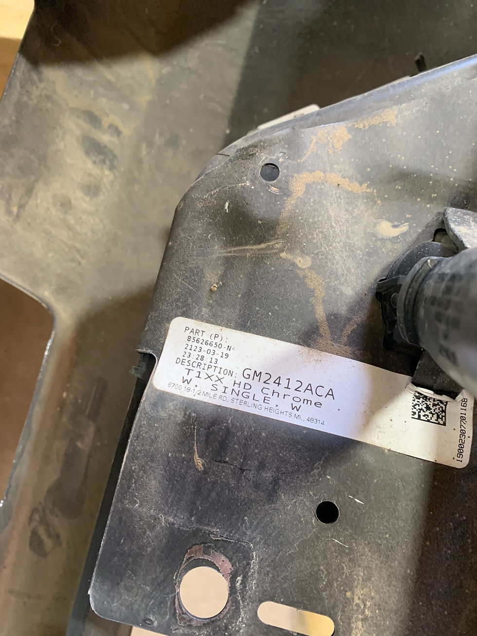 Thumbnail: 2020-24 Chevy Silverado GMC Sierra HD chrome rear with sensor holes