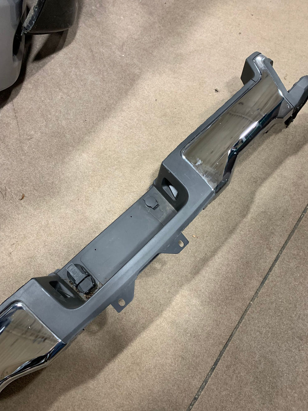 Thumbnail: 23-26 Ford Suoer duty chrome no sensor rear OEM F250 f350 f450