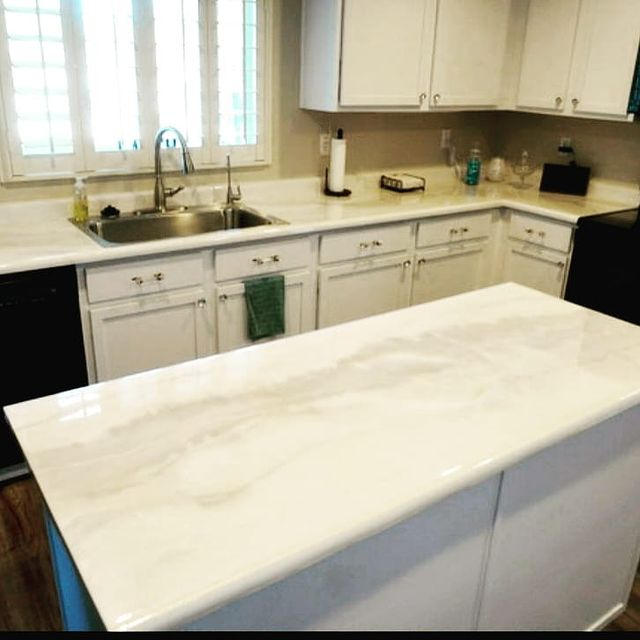 White and grey Epoxy Dirty Pour Countertop
