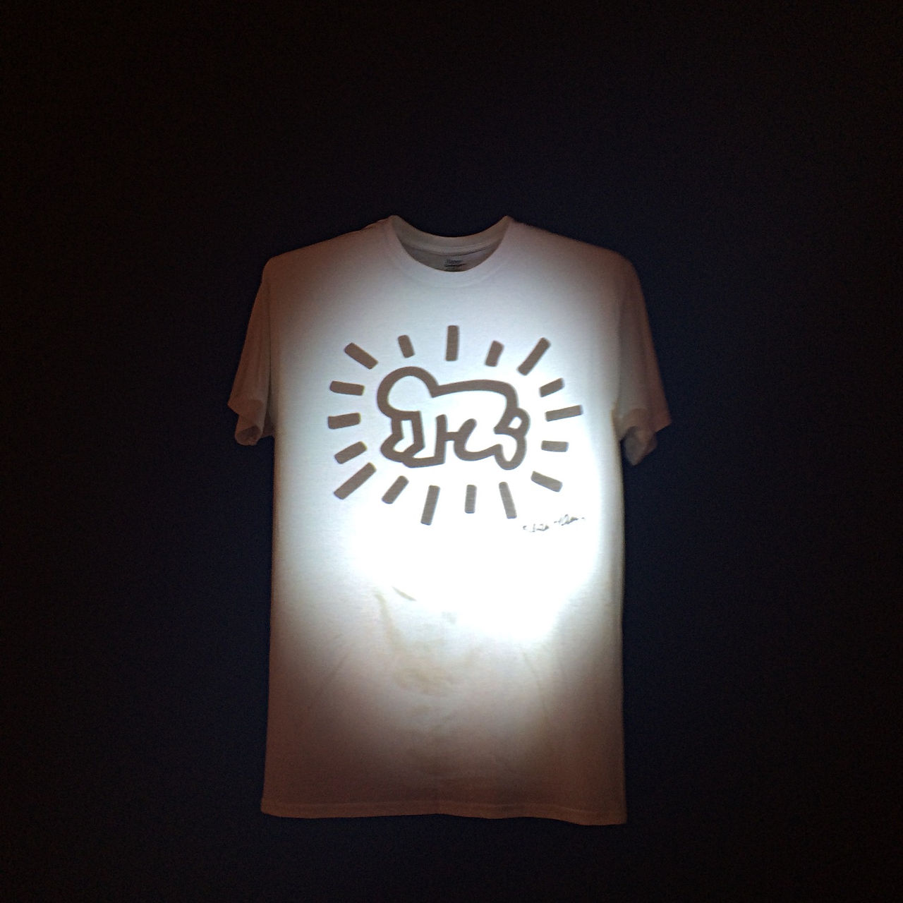 GRAPHIC T-SHIRT
