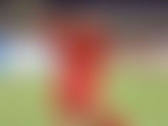 Juan Fernando Quintero decidió romper el silencio y poner un punto final a los rumores sobre su salida del América de Cali. En una entrevista con Carlos Antonio Vélez, en Antena 2, el mediocampista antioqueño confirmó su salida del club y denunció incumplimientos salariales, filtraciones de su contrato y un trato institucional que, según él, cruzó los límites del respeto.