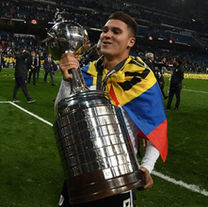 Quintero con la copa libertadores