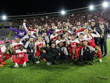 Santa Fe celebra su clasificación a la final del FPC 2025-1