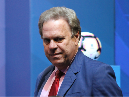 Durante décadas, el fútbol colombiano ha vivido con una estructura incompleta. Mientras el profesionalismo se limitaba a dos categorías (Primera A y B), miles de jóvenes talentos y clubes regionales quedaban en tierra de nadie. Pero por fin, en 2026, la tercera división volvería a escena con un proyecto serio, avalado por la Federación Colombiana de Fútbol y con el respaldo de Dimayor y varias ligas regionales, dejando de lado su afiliación con la Difutbol. La pregunta ya no es si hace falta una Primera C… la pregunta es cómo hemos sobrevivido tanto tiempo sin ella.