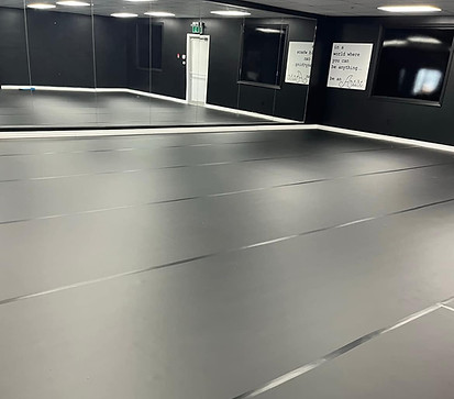 STUDIO.jpg