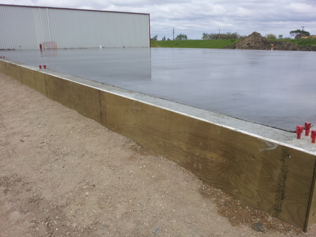 Shop floor/grade beam