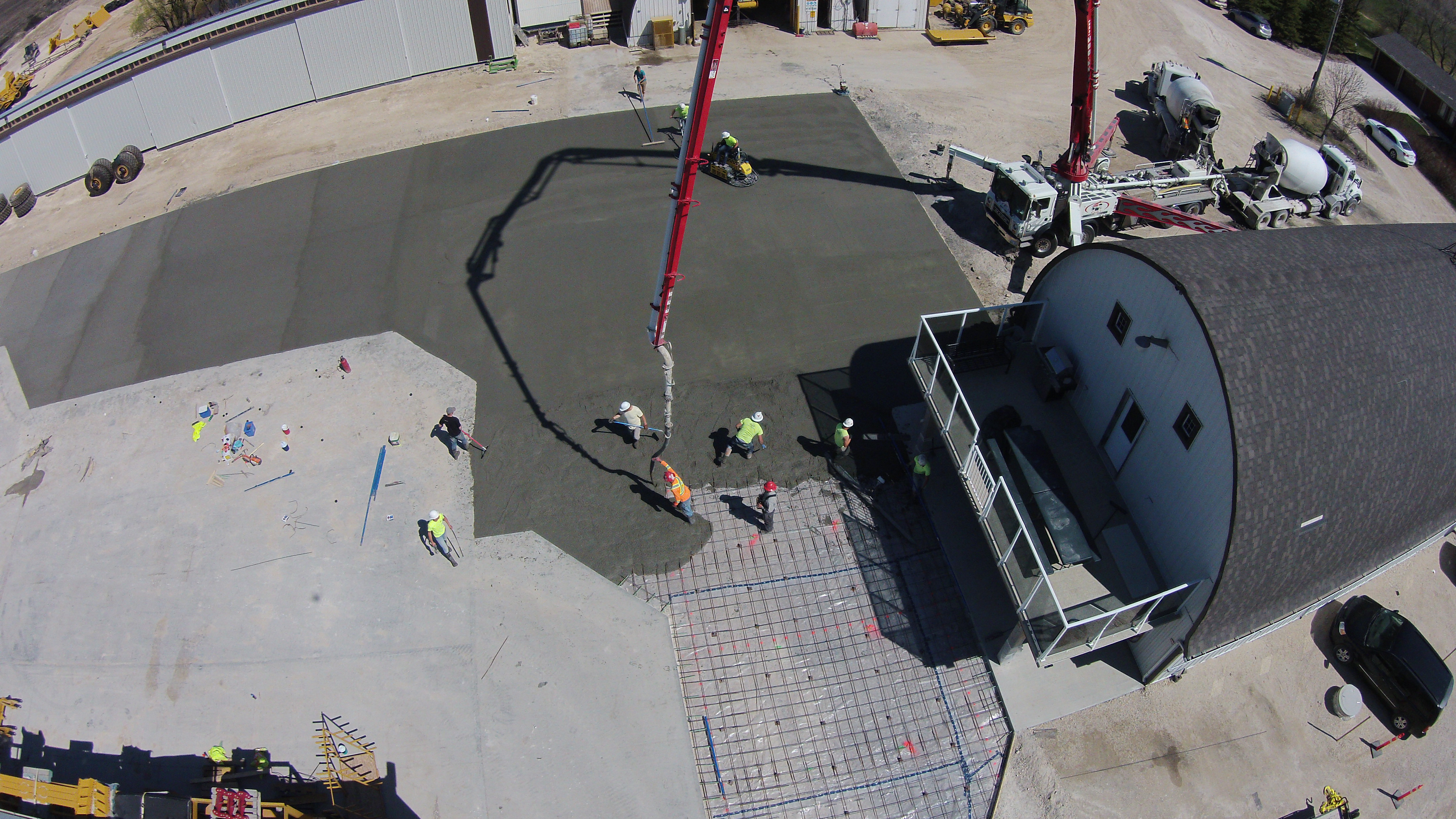 Pouring fast setting pavement