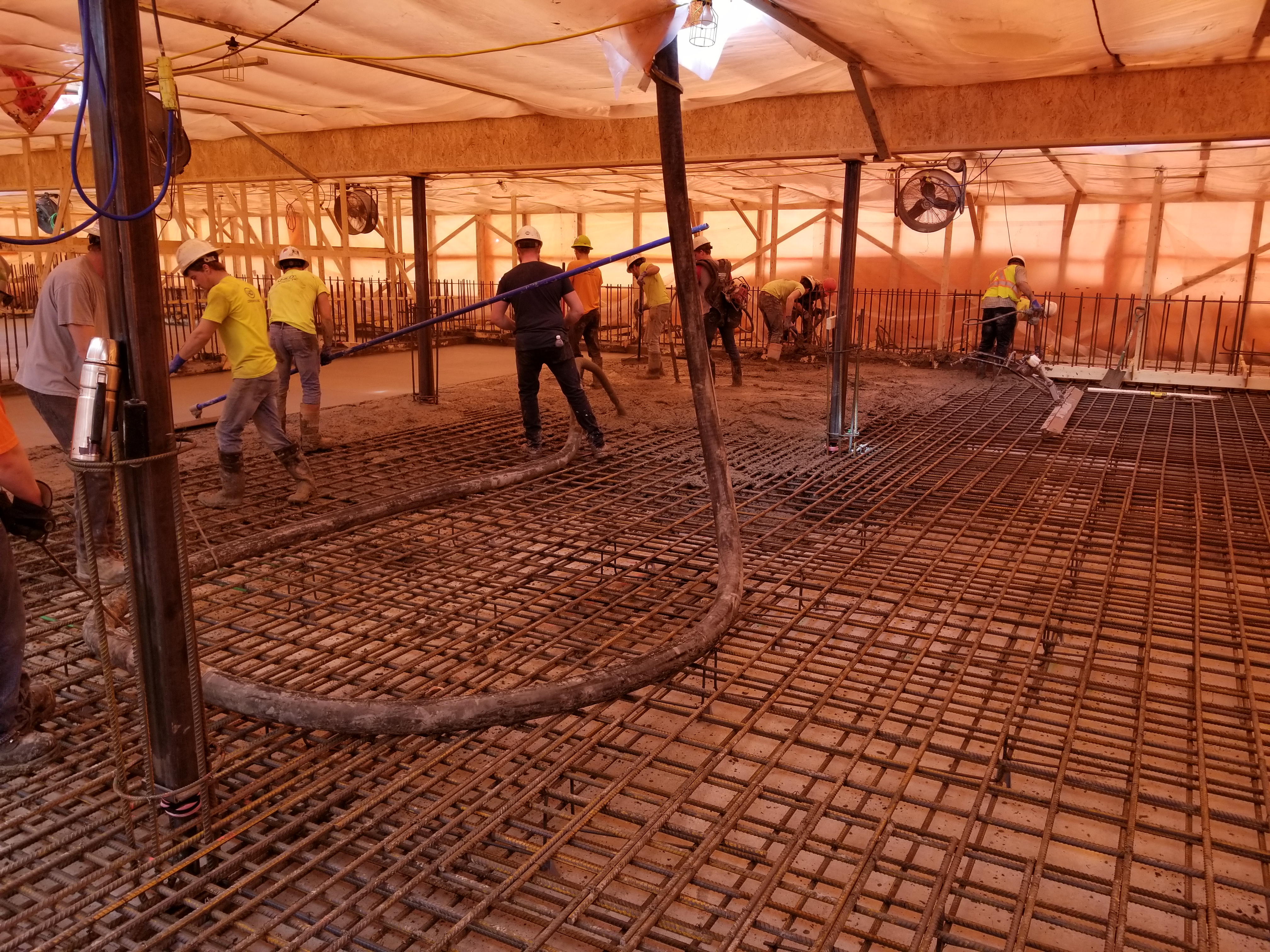 Pouring water reservoir raft slab