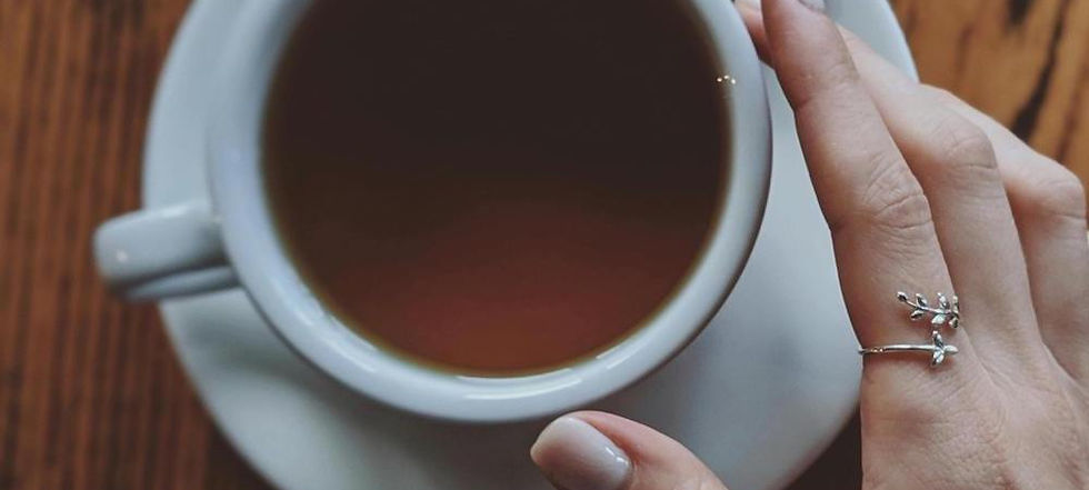 Zu sehen ist: eine Tasse Tee