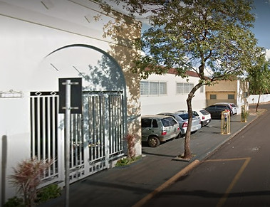 lar escola frente.jpg