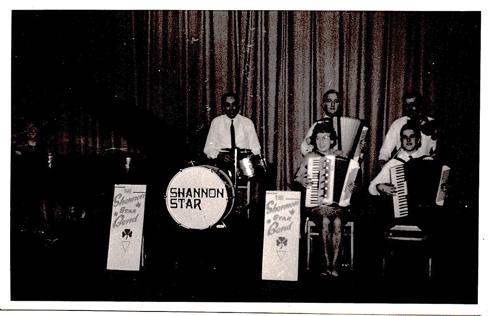 Shannon Star Band (photographed by Eric Durkin)