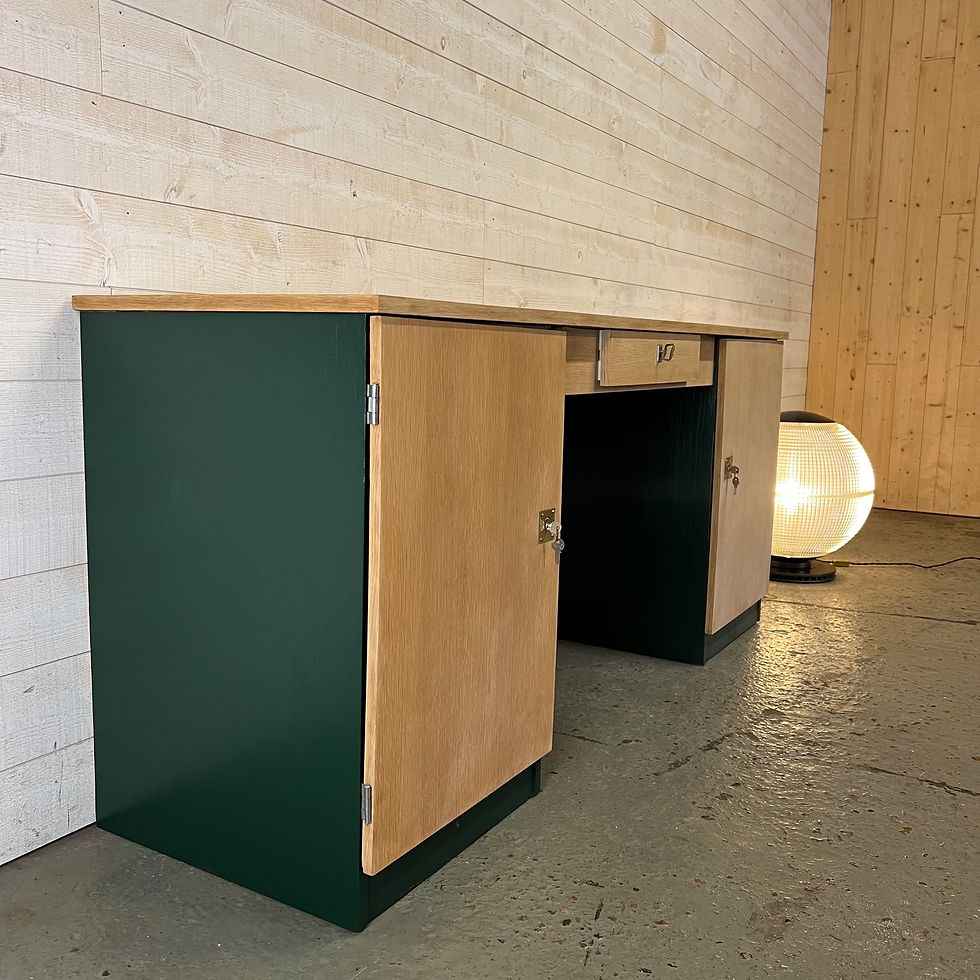 Miniature : Bureau année 80 