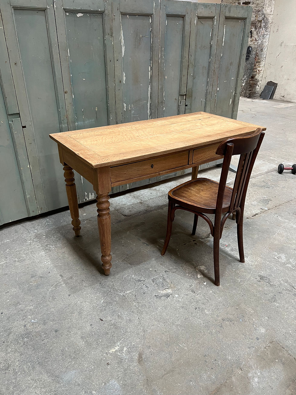 Miniature : Bureau en chêne massif brut 