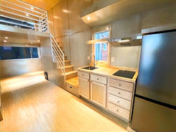 Smooth Maple Interior with Vaulted Ceilings