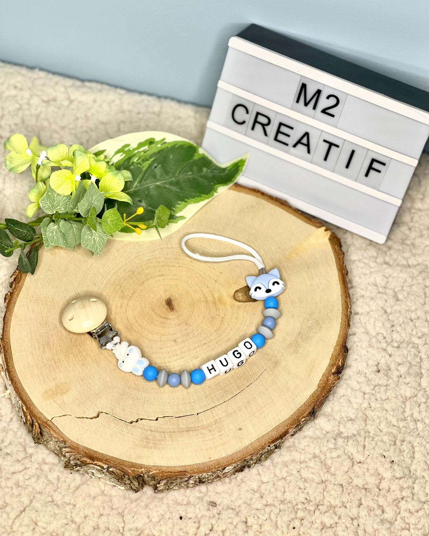 Attache-tétine renard bleu