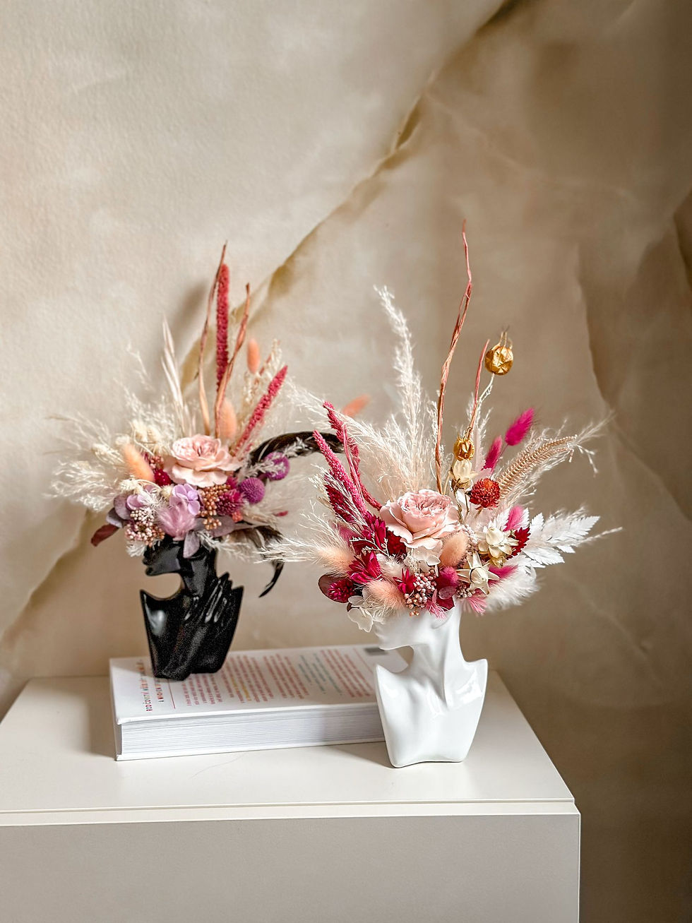 Miniatura: Evita - bílá