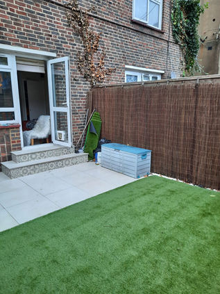 Lady Tiler & Decorator 17.jpeg