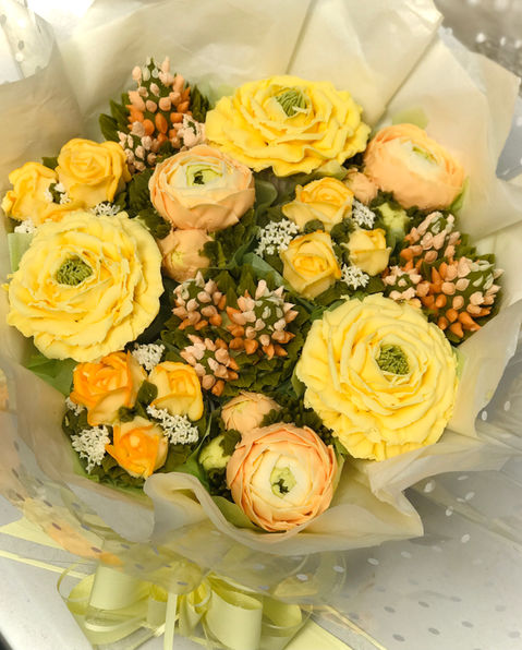Beautiful Lemon Yellow Cupcake Bouquet