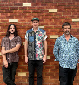the-o-b-3-trio-ft-gerard-masters-and-phoebe-haselden