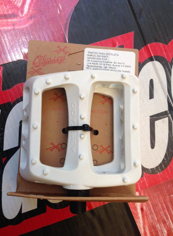 PEDALES ODYSSEY TWISTED PC BLANCO
