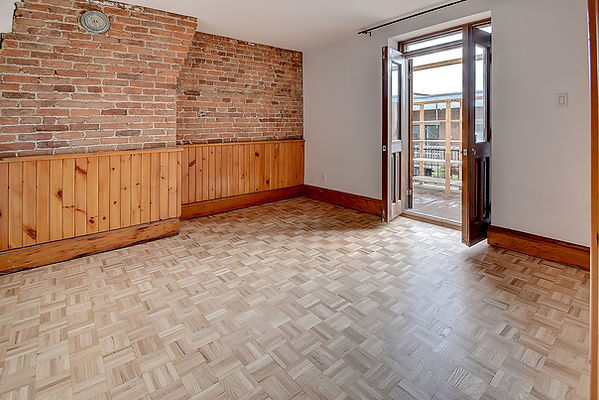 2057 chambre arrière avec terrasse