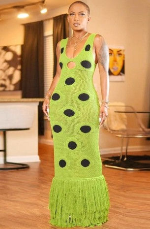 Thumbnail: green dress