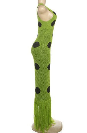 Thumbnail: green dress