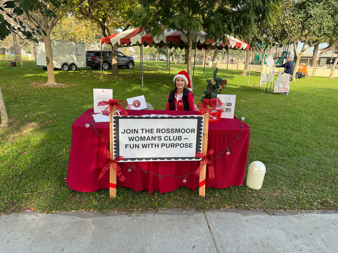 Rossmoor Winter Festival Delivers Holiday Joy