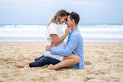 photo grossesse couple plage ile de re naturel