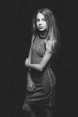 portrait enfant noir blanc studio la rochelle photographe portrait artistique