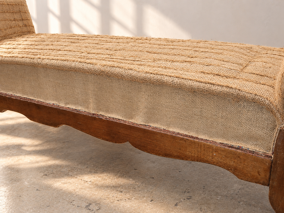Roman Junghanns Sofa 1 Polstern3.png