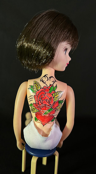 山梨県　富士吉田市　おもちゃ屋さん　タトゥー　刺青