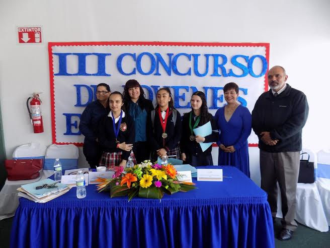 Destacan Jóvenes Escritores de Secundarias