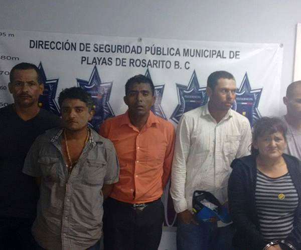 SECUESTRADORES VS POLICÍAS