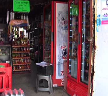 *Cristalazo a abarrote
LADRONES SE LLEVAN CERVEZA, CIGARROS Y CAFE