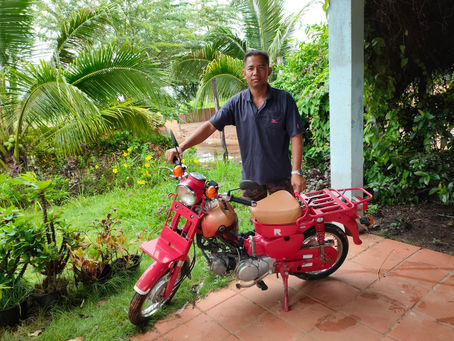 当法人からバイクを寄付しました