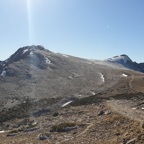 Ascensión al pico del Lobo 2279m desde el puerto de la Quesera. Sierra de Ayilon, Guadalajara.