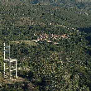 Pico de la Tornera y silla de Meira circular, desde Puebla de la Sierra, Sierra del Rincon, Madrid.