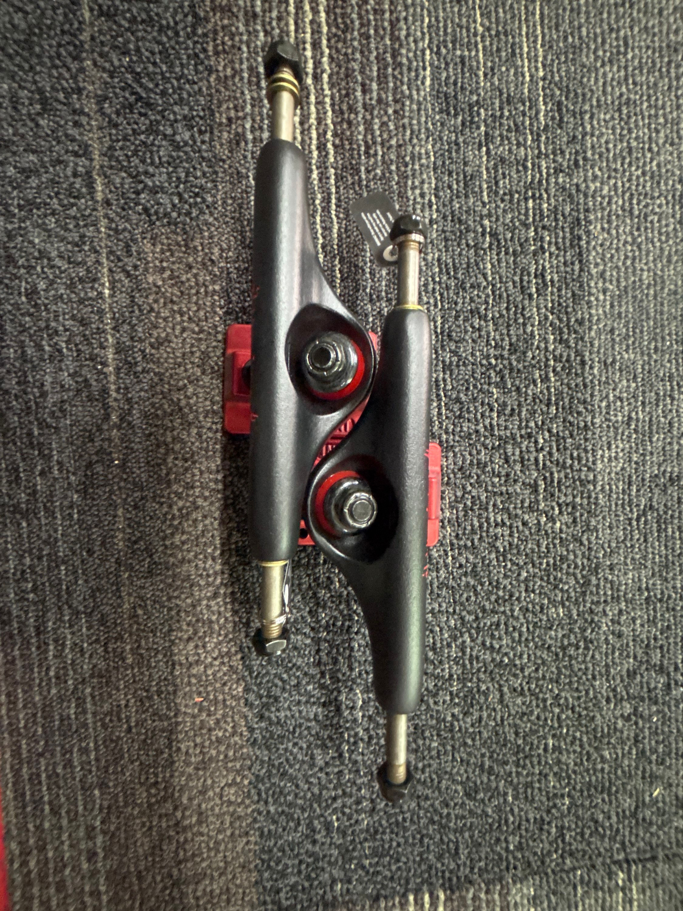 Independent Stage 11 Hollow Span trucks