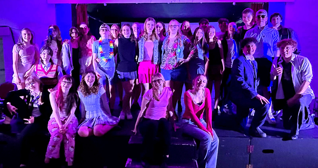 Legally Blonde Cast_edited_edited.jpg