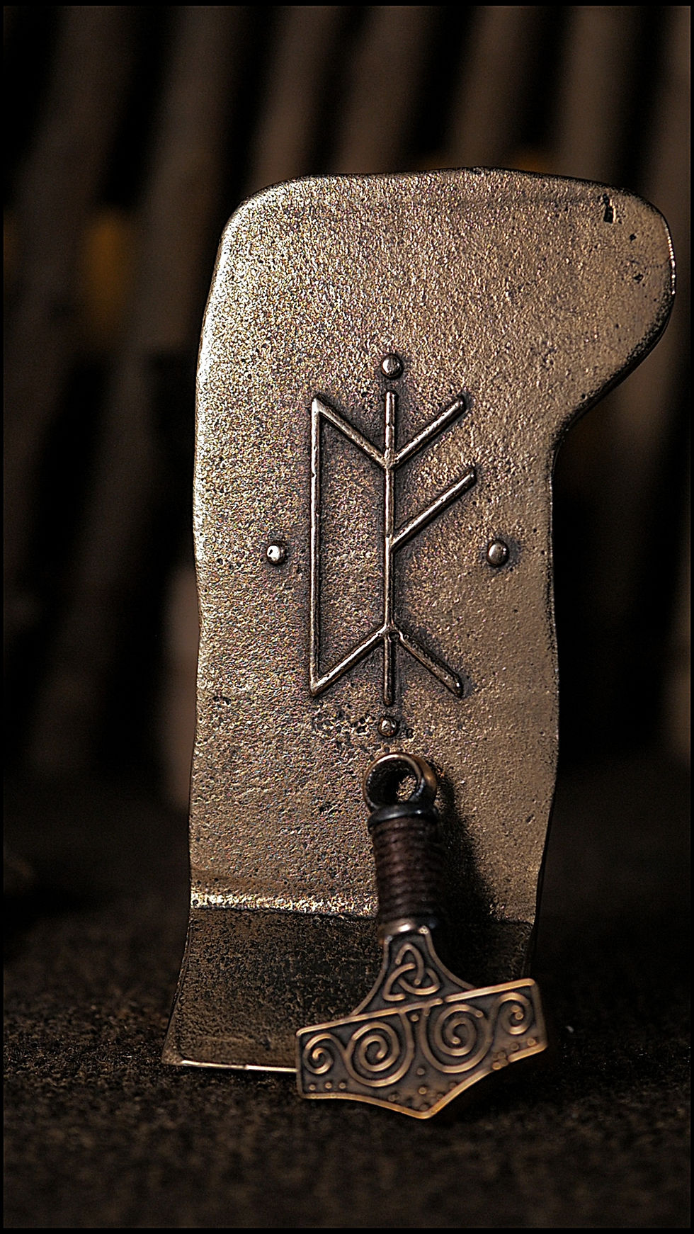 Thumbnail: The Vang Stone Mini Statue